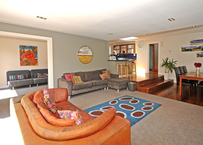  at 20 Mersey Street, Island Bay, Wellington