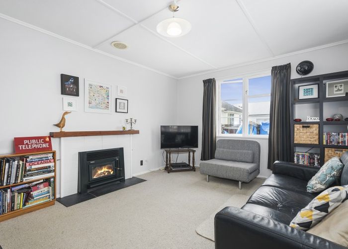  at 1/13 Atiawa Crescent, Waiwhetu, Lower Hutt