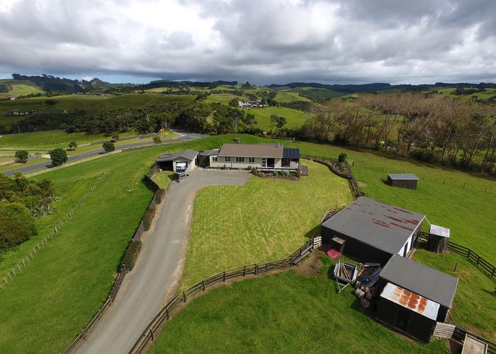  at 7 Kaipara Lake Road, Helensville