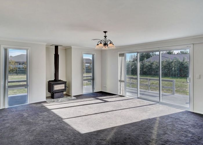  at 2/15 Thornton Close, Leithfield, Amberley