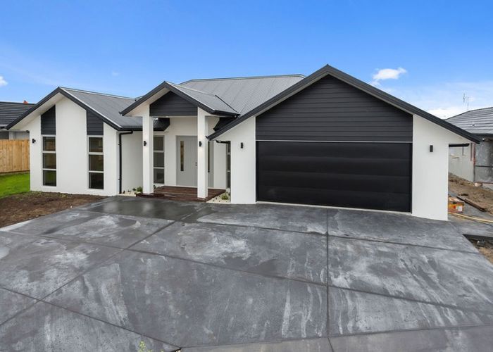  at 7 Falcon Court, Flagstaff, Hamilton