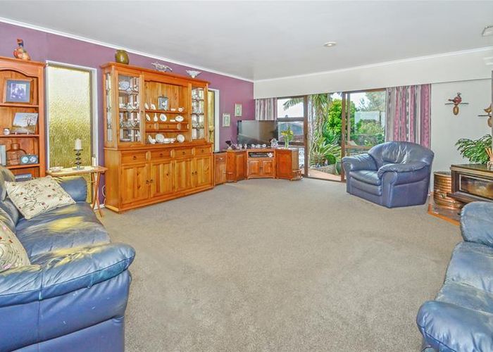 at 4 Sheralee Place, Bucklands Beach, Auckland