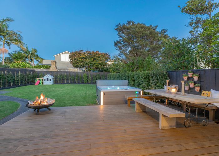  at 19 Livingstone Street, Westmere, Auckland