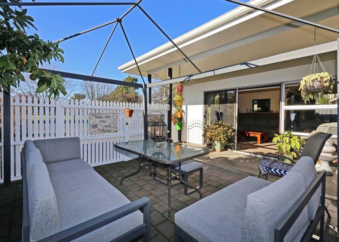  at 910 Francis Hicks Avenue, Raureka, Hastings