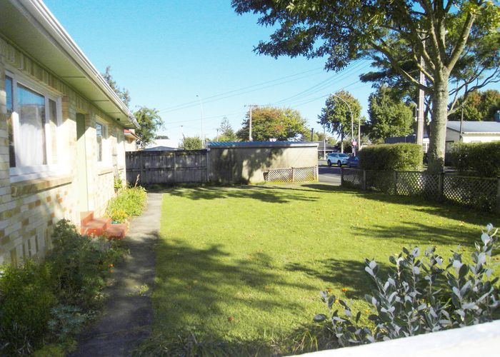  at 90 Wellington Street, Hamilton East, Hamilton
