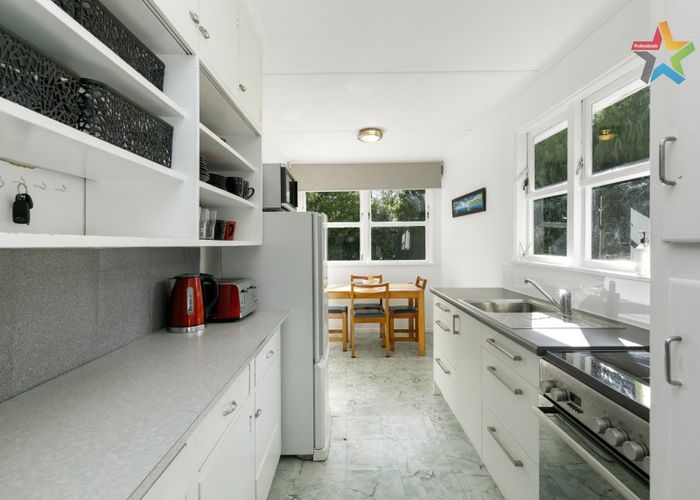  at 672 Main Road North, Te Marua, Upper Hutt