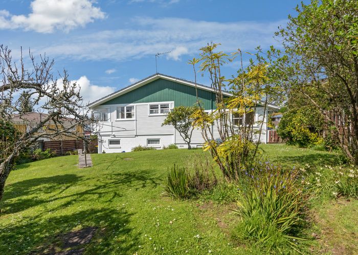  at 6 Blyton Lane, Pakuranga Heights, Auckland