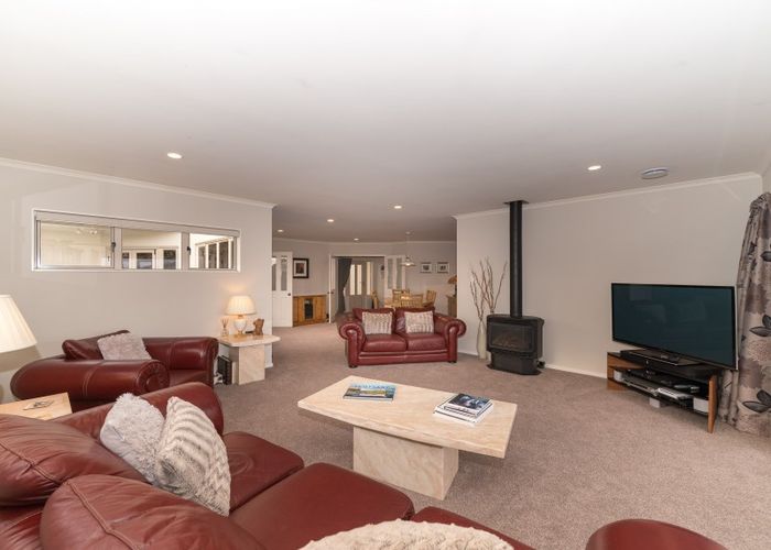  at 50 Pacific Drive, Fitzherbert, Palmerston North