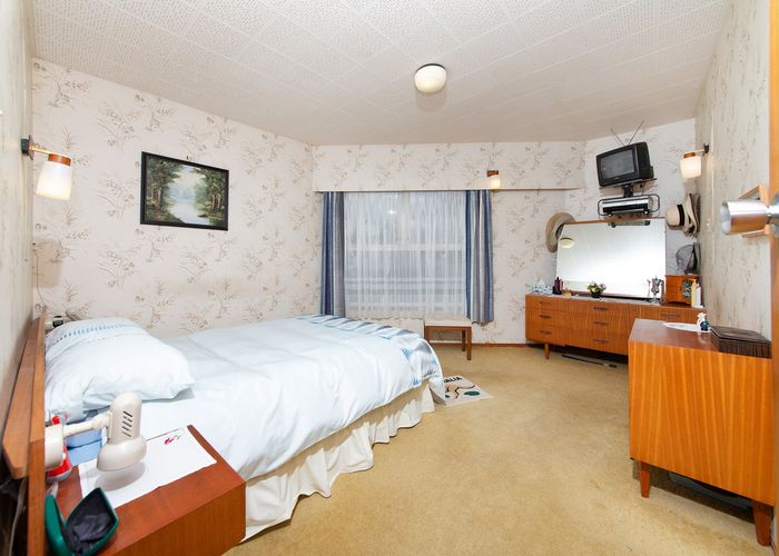  at 49 Eskdale Road, Birkdale, Auckland