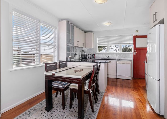  at 1/23 Ludlow Tce, Totara Vale, North Shore City