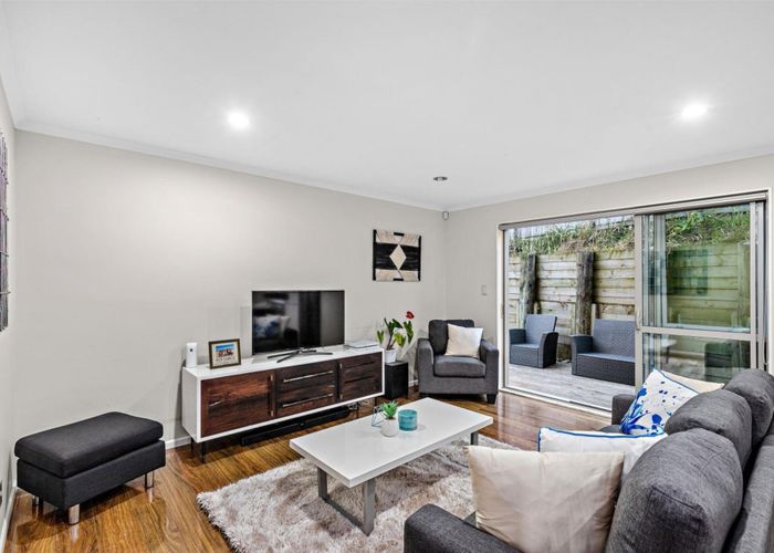  at 102B San Marino Drive West, Henderson, Auckland