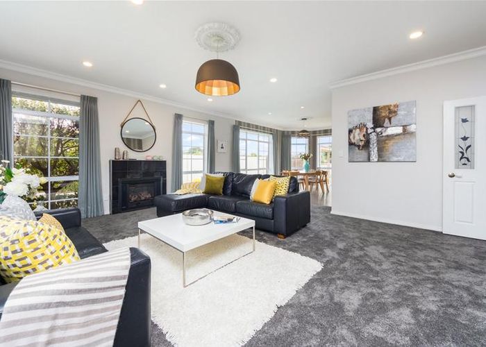  at 18 Regis Lane, Flat Bush, Auckland