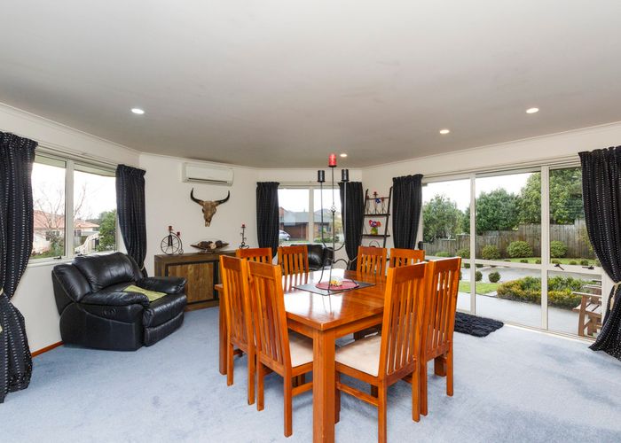  at 27 Greenwood Place, Fitzherbert, Palmerston North