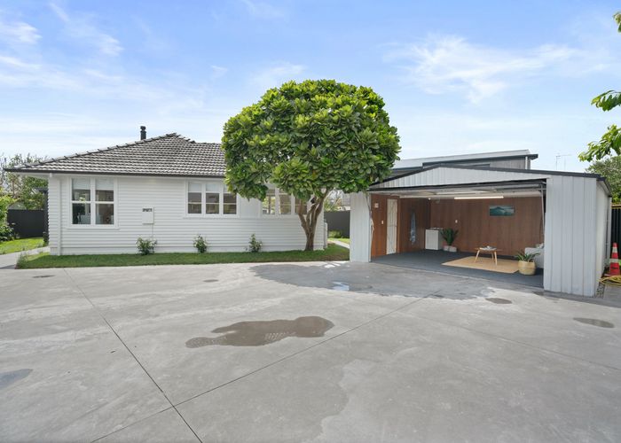  at 4B Parton Road, Papamoa Beach, Papamoa