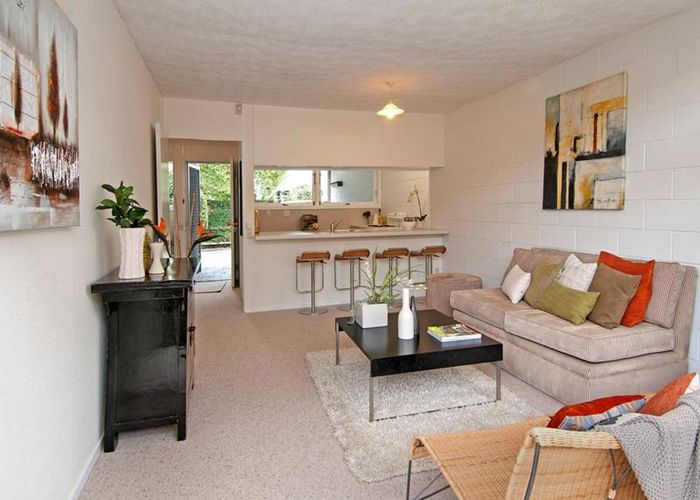  at 14D Seccombes Road, Epsom, Auckland