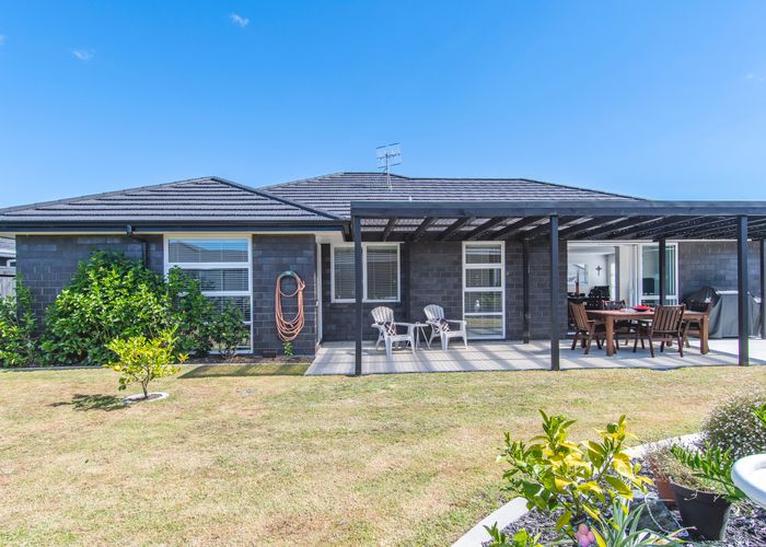  at 17 Blanche Road, Papamoa Beach, Papamoa