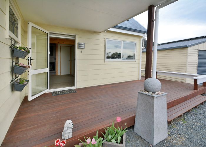  at 196 Moturata Road, Brighton