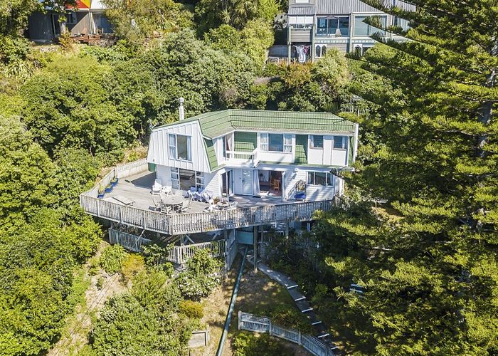  at 467 Karaka Bay Road, Karaka Bays, Wellington