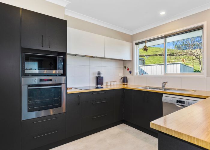  at 240 Ballintoy Park Drive, Welcome Bay, Tauranga