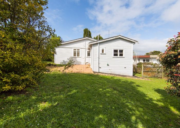  at 30 Watling Street, Epsom, Auckland