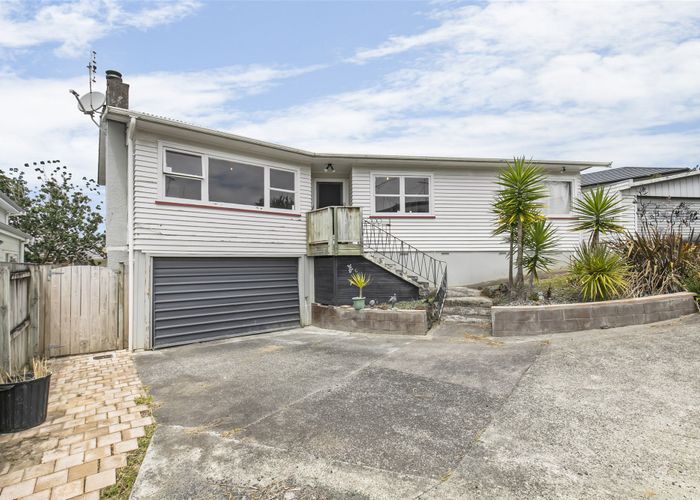  at 70 Nelson Street, Howick, Auckland