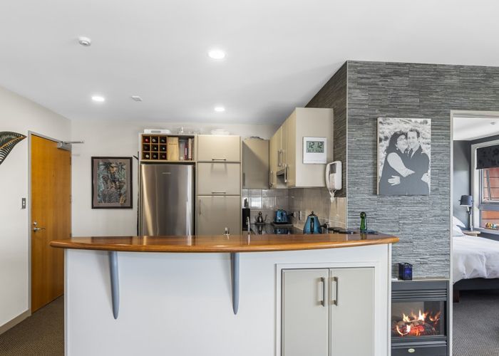  at 409/36 Victoria Road, Mount Maunganui
