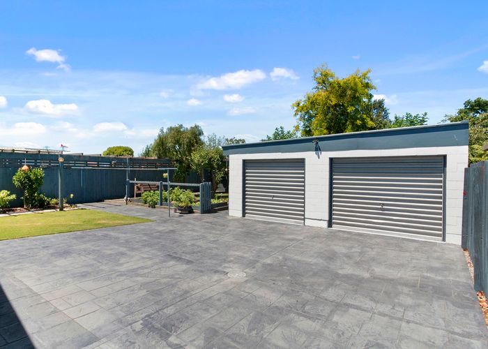  at 37 Malabar Crescent, Broomfield, Christchurch