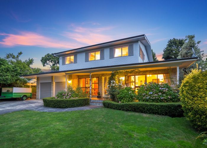  at 14 Gloucester Street, Silverstream, Upper Hutt