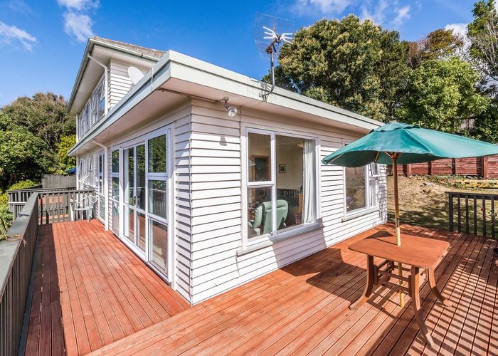  at 11 Spencer Street, Crofton Downs, Wellington