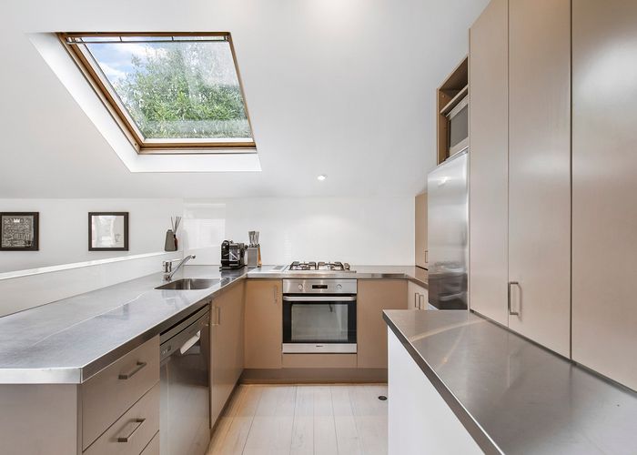  at 37 Springfield Road, Morningside, Auckland