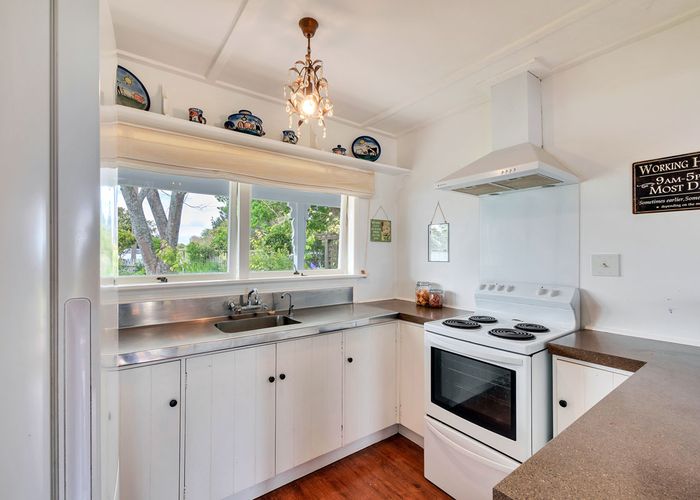  at 31 Mcrobbie Road, Papakura