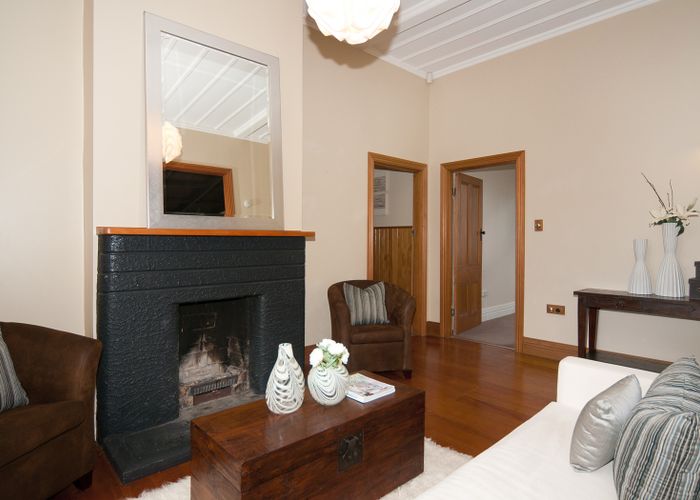  at 102 Alfred Street, Onehunga, Auckland