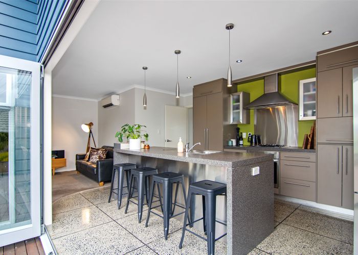  at 7 Greenfield Drive, Western Heights, Hamilton