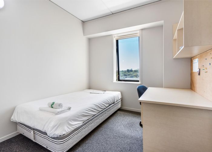  at 13C/8 Mount Street, Auckland Central, Auckland