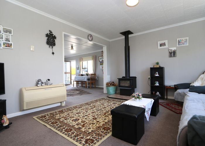  at 32 Oteramika Road, Rockdale, Invercargill