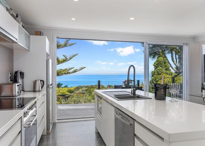  at 27 Takahe Road, Titirangi, Auckland
