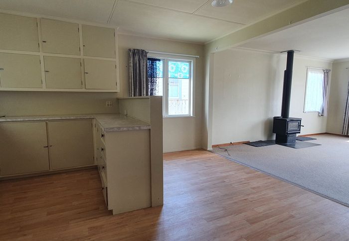  at 32 Harrison Street West, Featherston