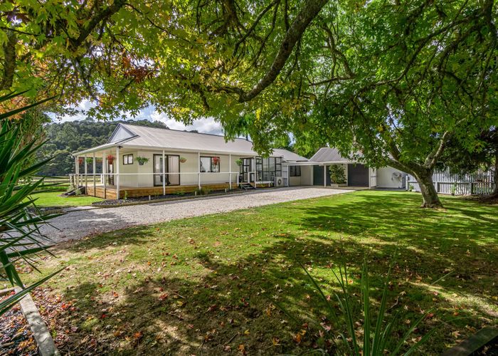  at 934 Kahikatea Flat Road, Waitoki, Kaukapakapa