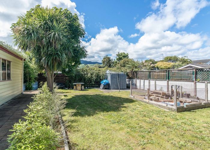  at 1/100 Hillcrest Road, Raumati Beach, Paraparaumu
