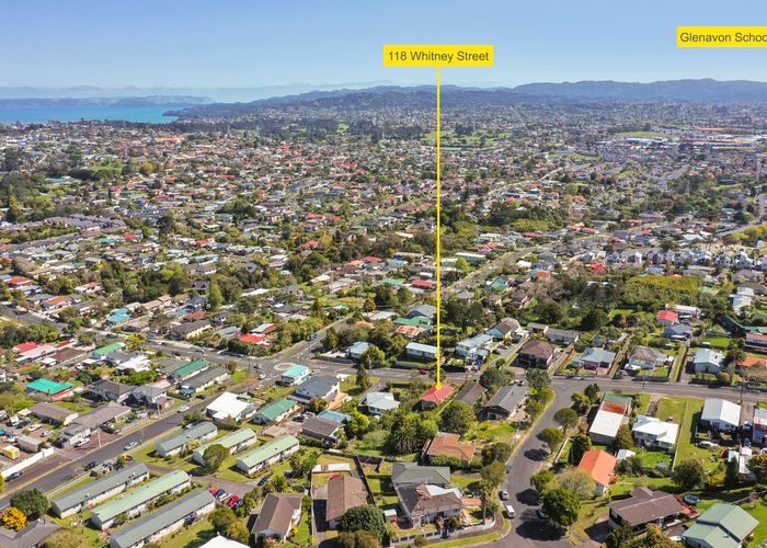  at 118 Whitney Street, New Windsor, Auckland