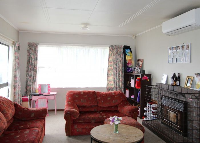  at 23 Huxley Street, Pahiatua