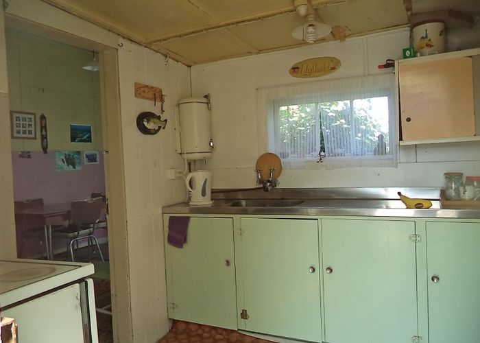 Free property data for 56 Akitio Esplanade, Akitio homes.co.nz