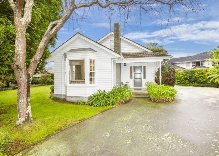  at 102 Barton Avenue, Heretaunga, Upper Hutt