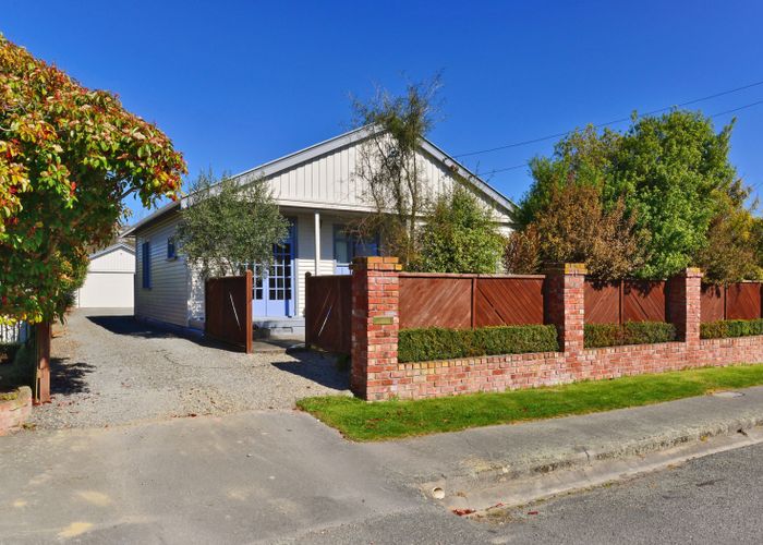  at 14 Sandwich Road, Beckenham, Christchurch