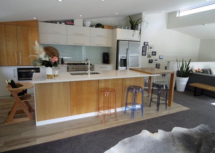  at 30 Kempthorne Crescent, Mission Bay, Auckland