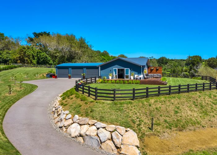  at 2 Konukunuku Way, Omata, New Plymouth