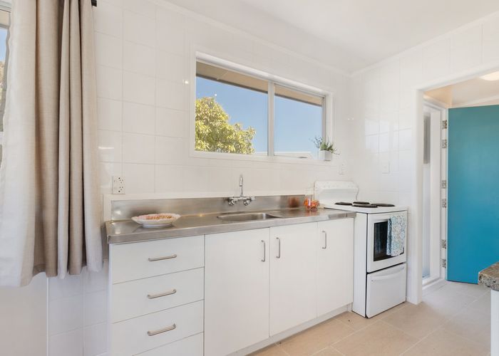  at 2/152A Favona Road, Favona, Auckland