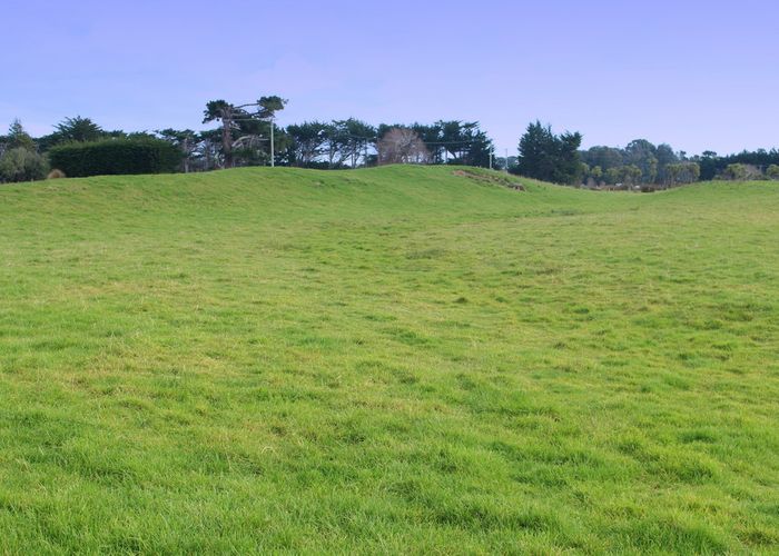  at 60 Otatara Road, Otatara