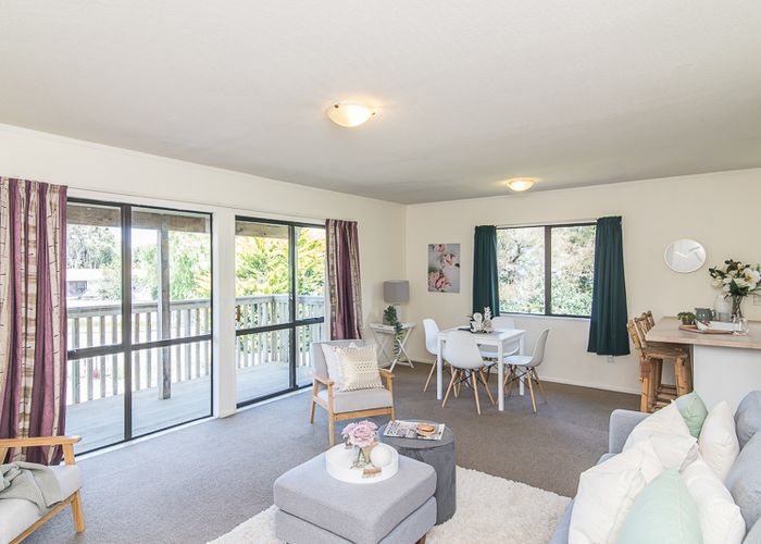  at 90 Aorangi Road, Paraparaumu