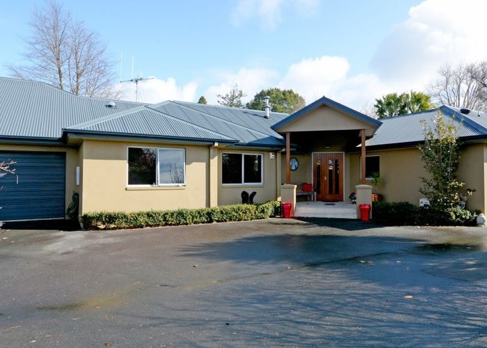  at 15 Golden Place, Fairfield, Hamilton